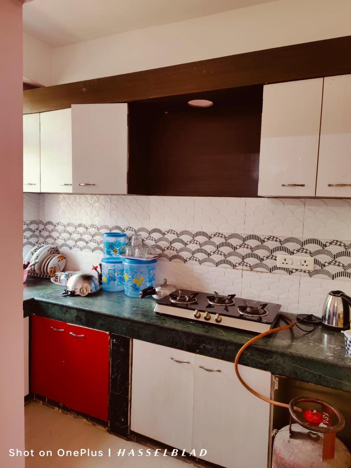 Dreams Abode Studio Apartment Guwahati Exteriör bild